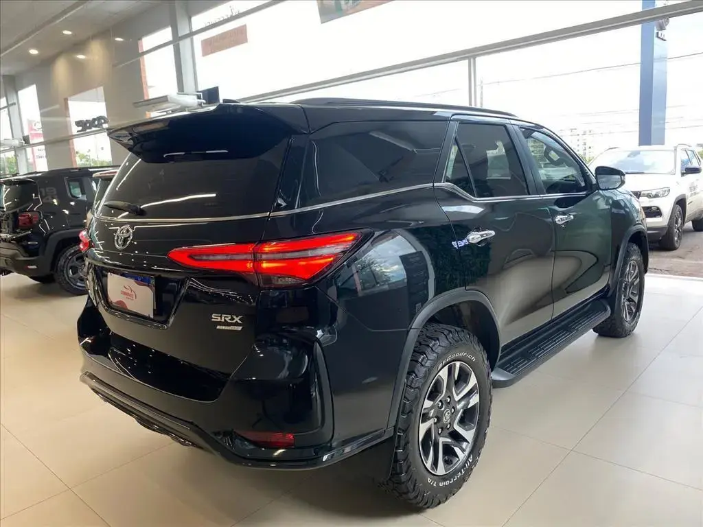galeria HILUX SW4