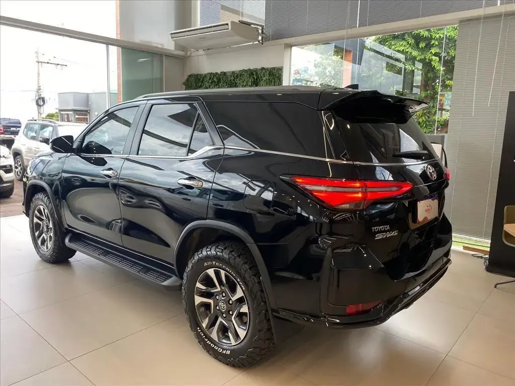 galeria HILUX SW4