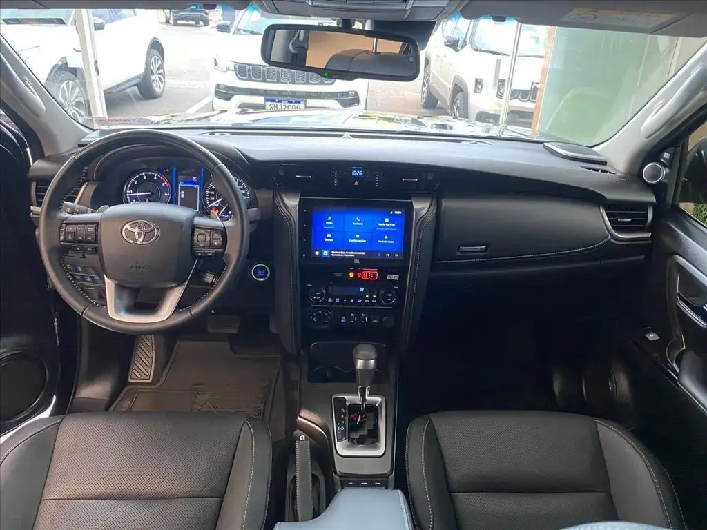 galeria HILUX SW4
