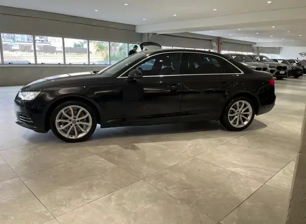 Audi A4 2.0 TFSI Ambition S Tronic