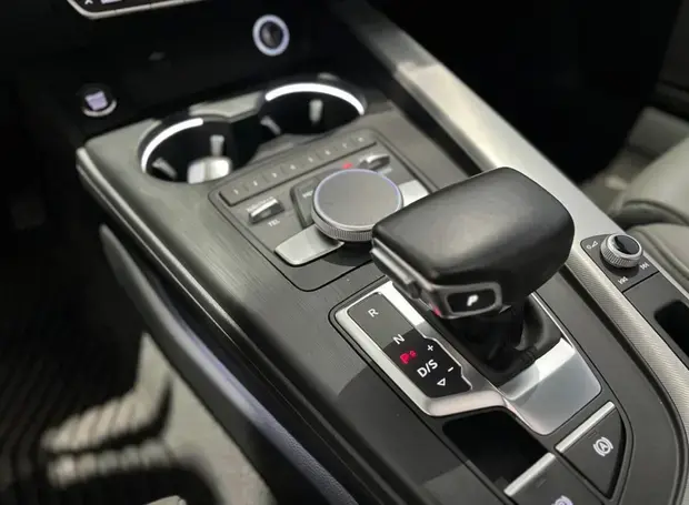 Audi A4 2.0 TFSI Ambition S Tronic