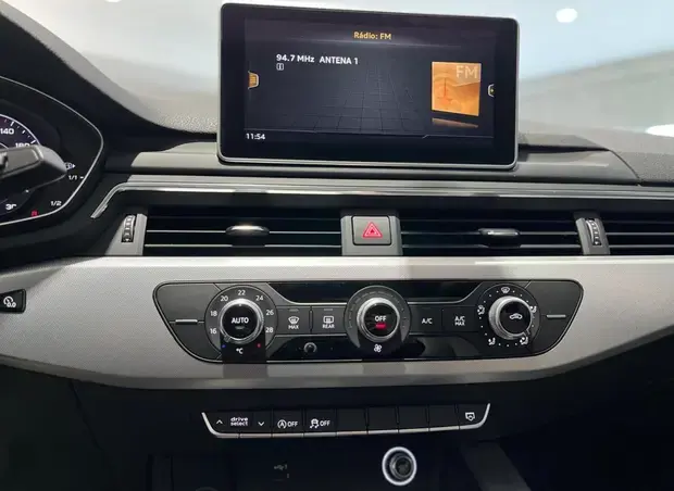 Audi A4 2.0 TFSI Ambition S Tronic