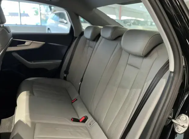 Audi A4 2.0 TFSI Ambition S Tronic