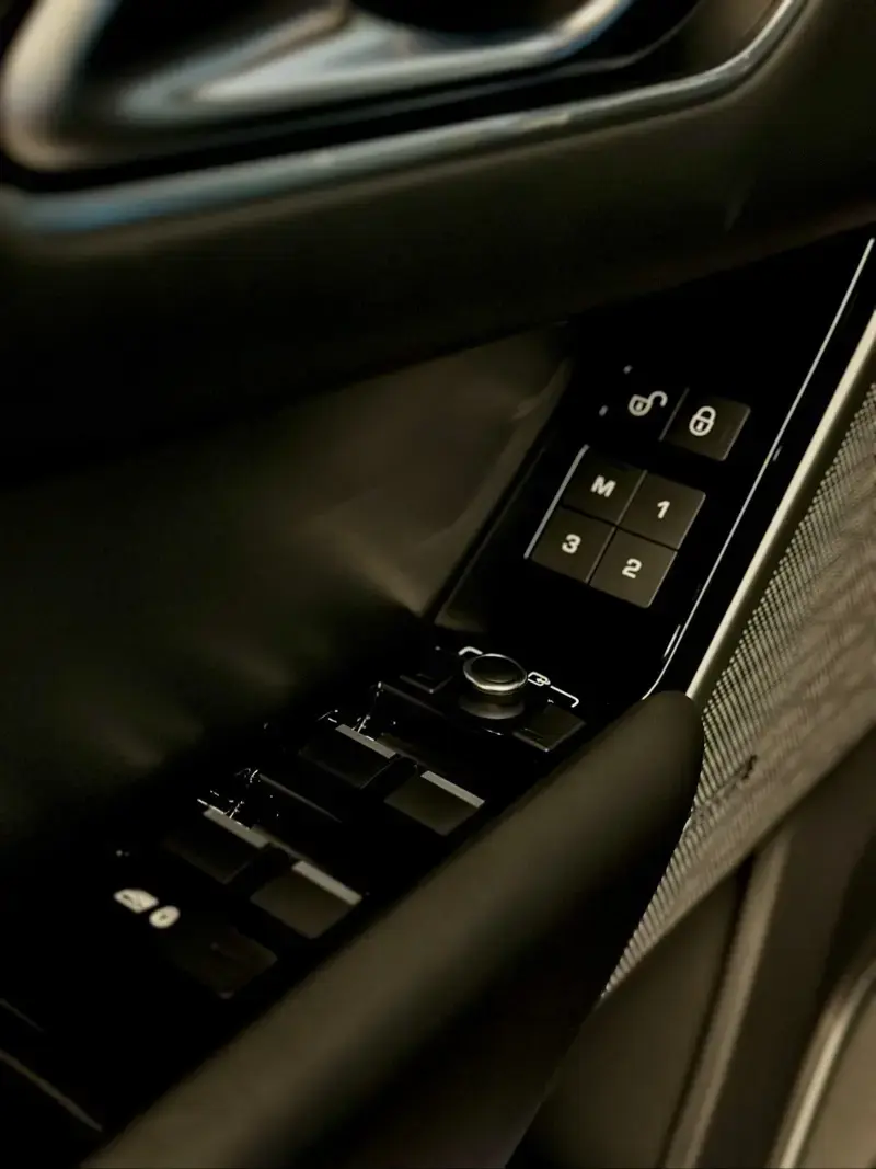 galeria Range Rover Velar