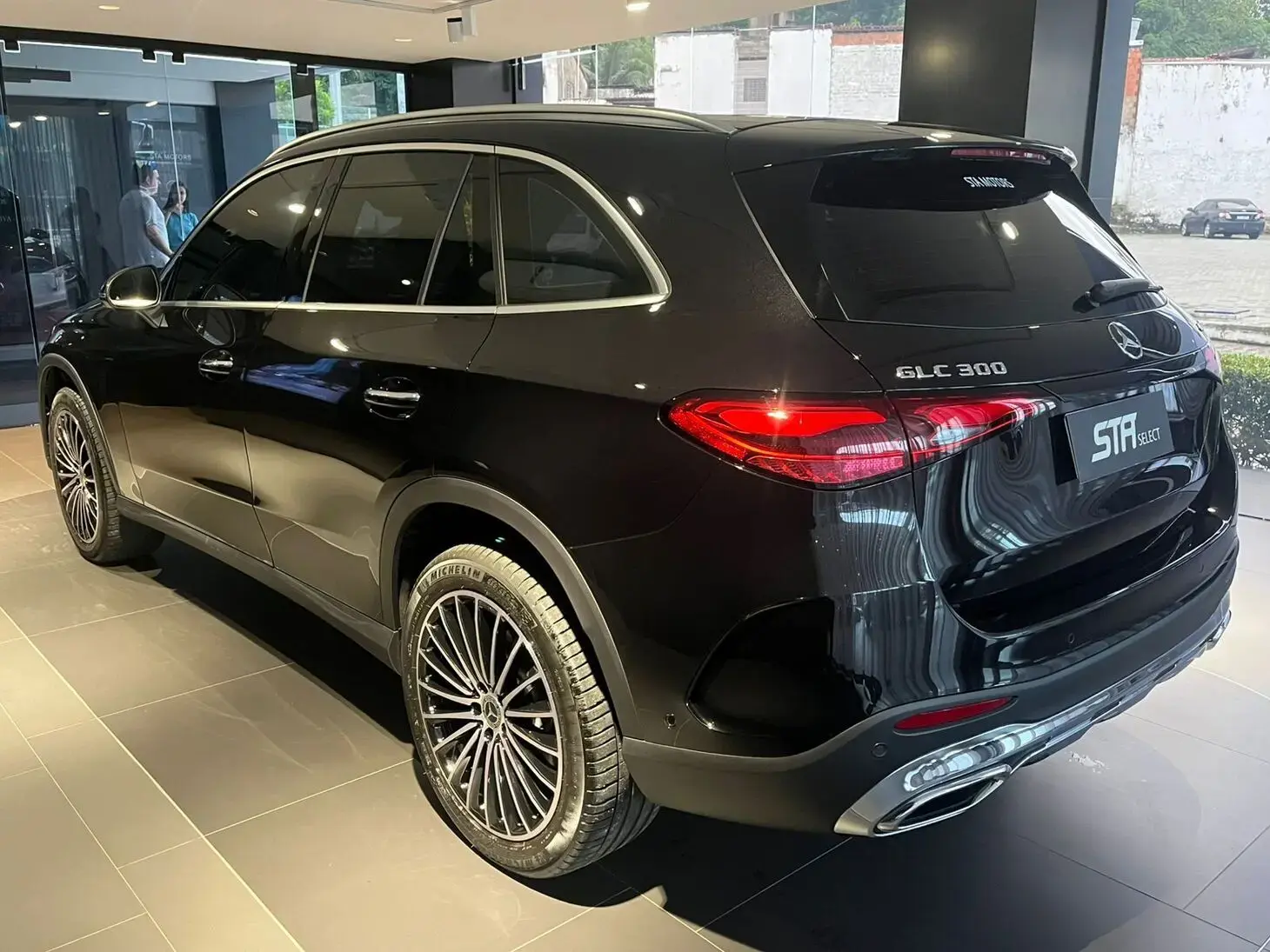 galeria GLC 300 SUV