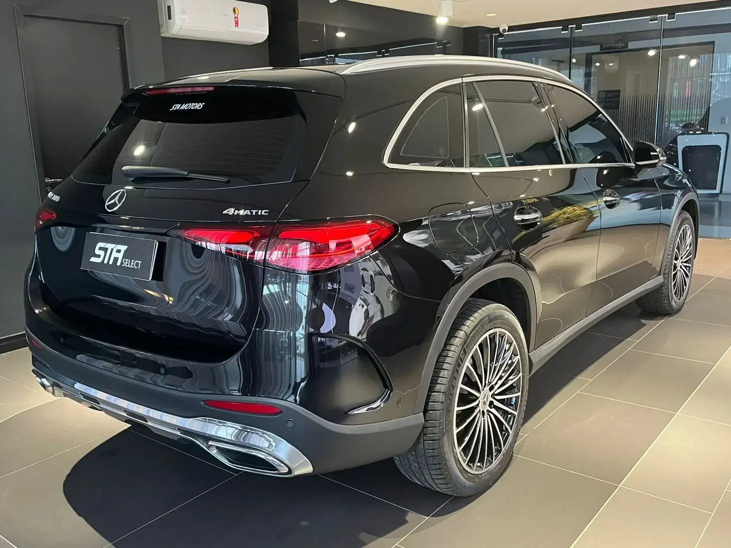 galeria GLC 300 SUV