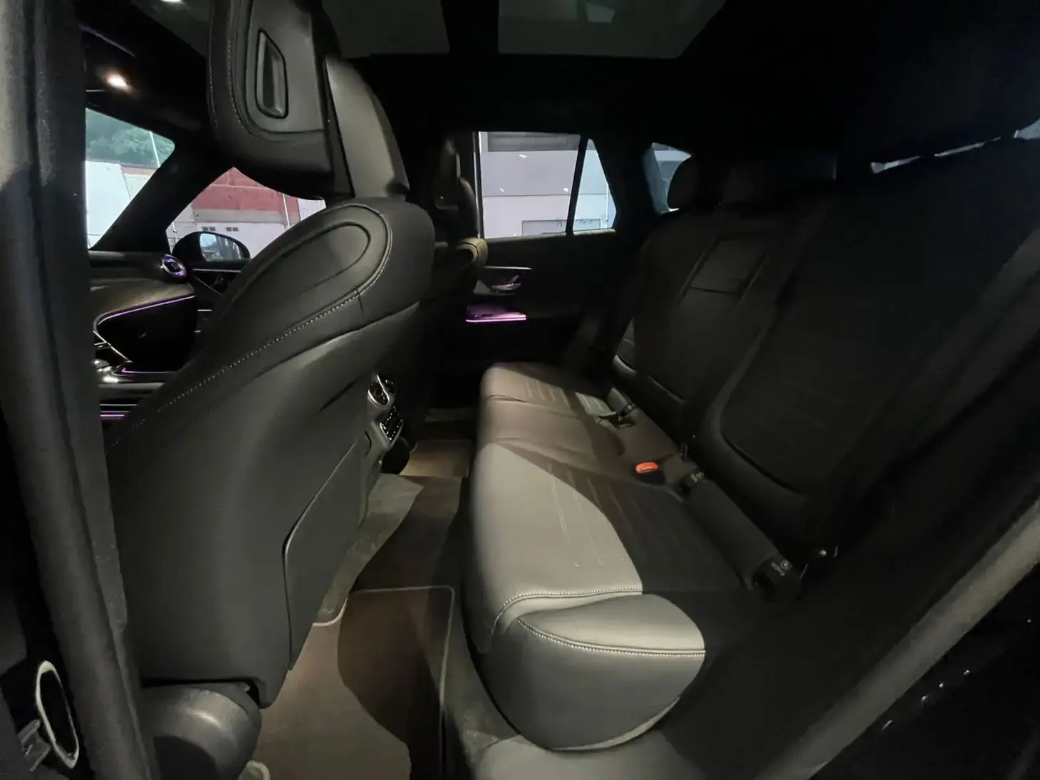 galeria GLC 300 SUV