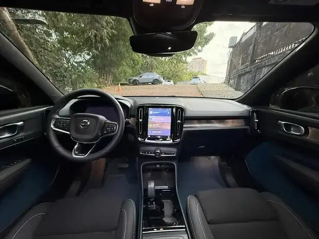 Volvo XC40 P6 RECHARGE ELECTRIC PLUS