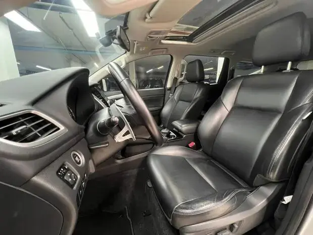 Mitsubishi Pajero Sport HPE-S 2.4