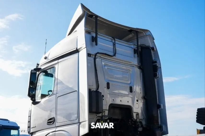 galeria Actros 2045