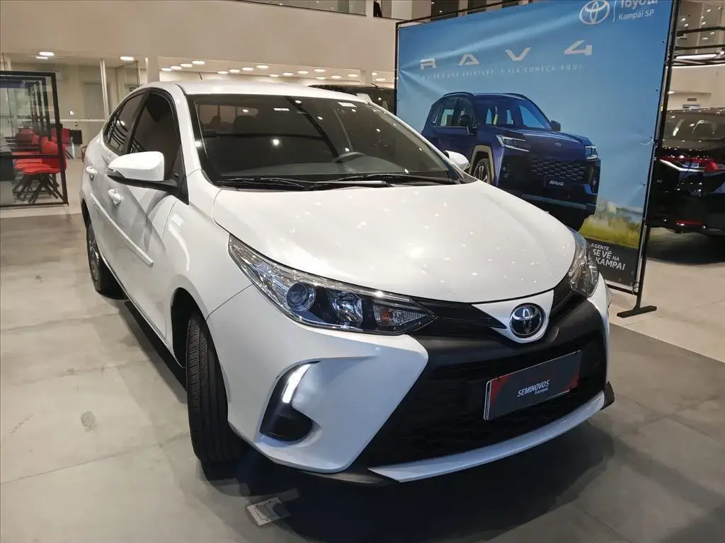galeria YARIS