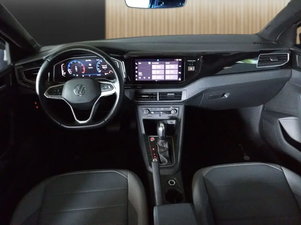 galeria Nivus Highline 1.0 200 TSI Flex Aut.