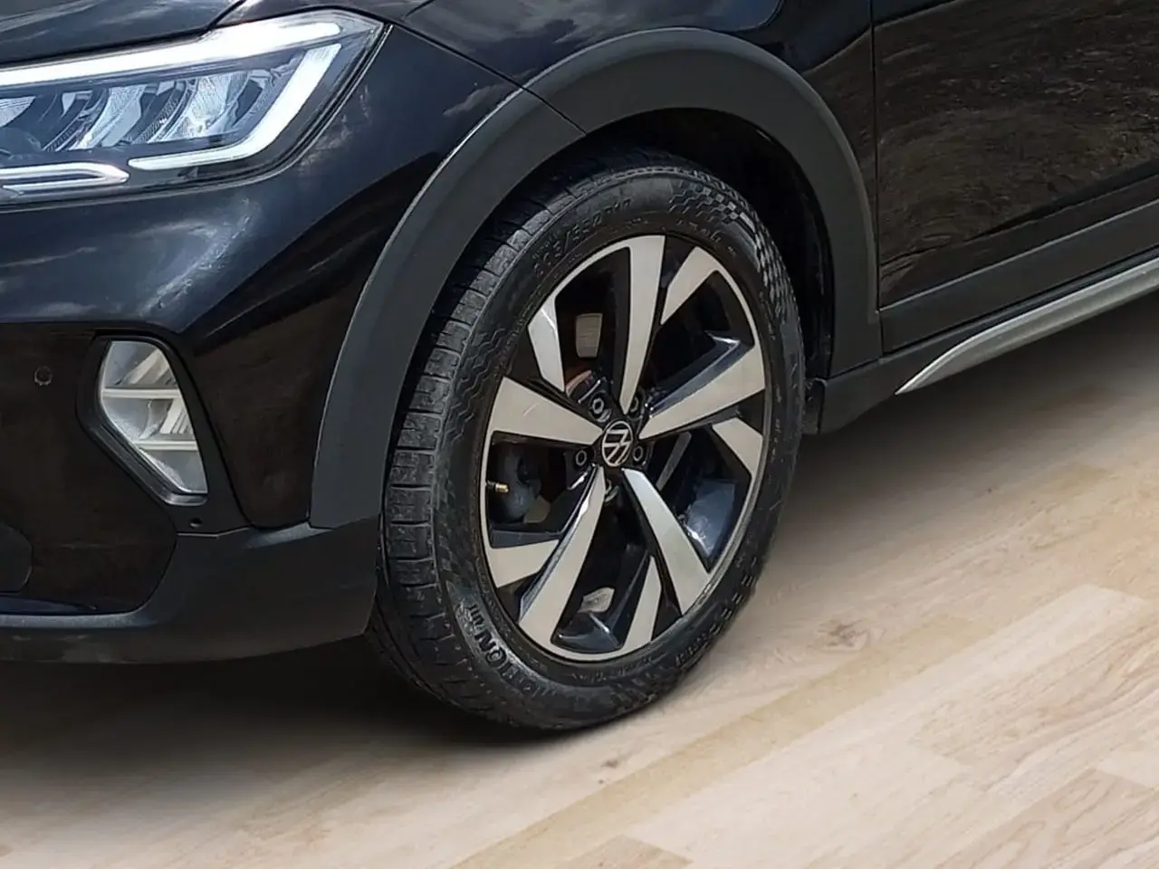galeria Nivus Highline 1.0 200 TSI Flex Aut.