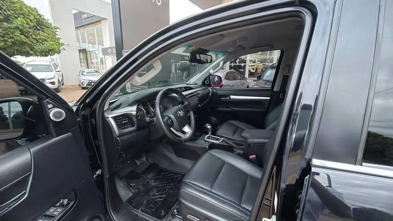 galeria HILUX SRX 4X4 2.8