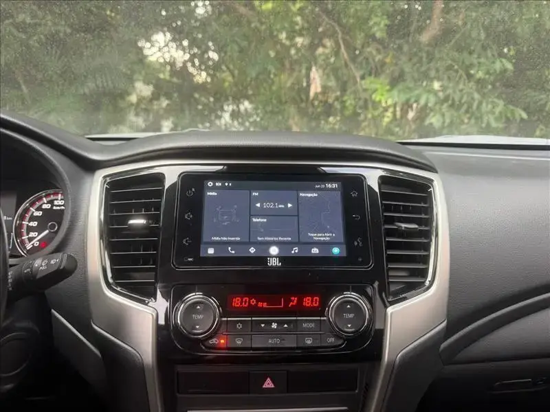 galeria L200 TRITON