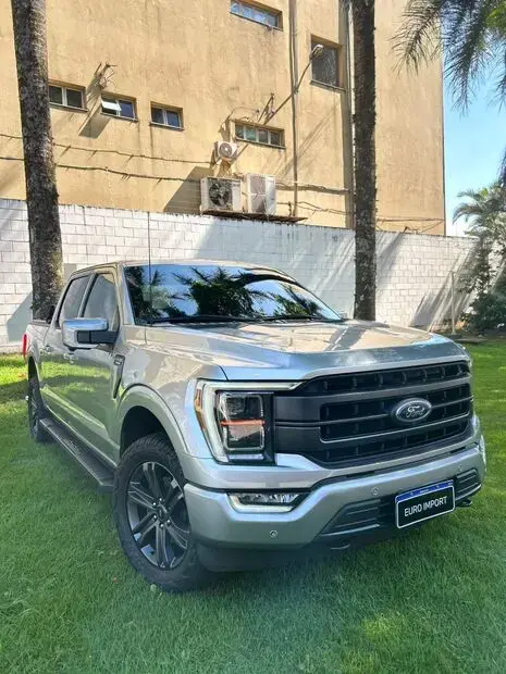 Ford F-150 Lariat 4x4 5.0 V8