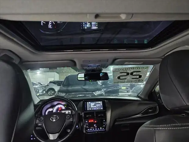 Toyota YARIS 1.5 16V FLEX SEDAN XLS MULTIDRIVE