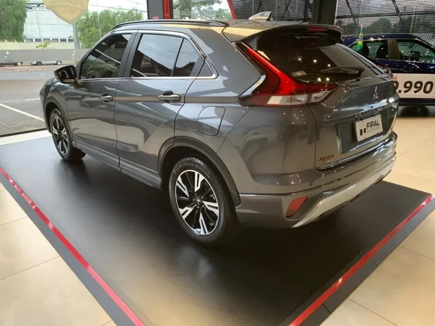 galeria ECLIPSE CROSS