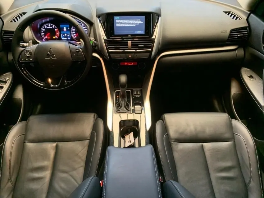 galeria ECLIPSE CROSS