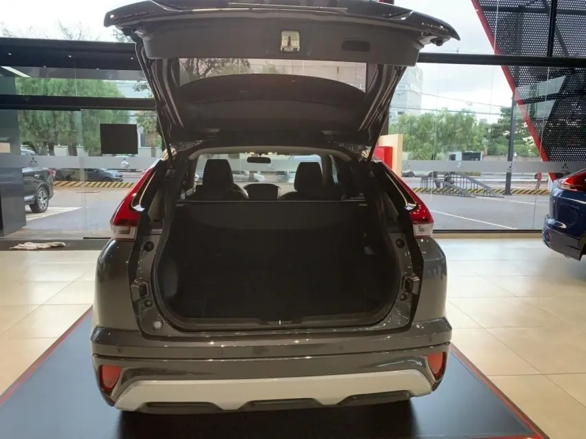 galeria ECLIPSE CROSS