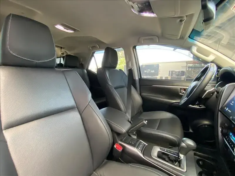 galeria HILUX SW4