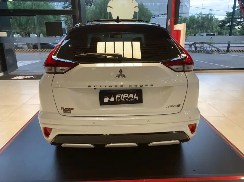 galeria ECLIPSE CROSS