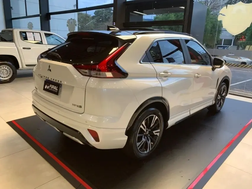 galeria ECLIPSE CROSS