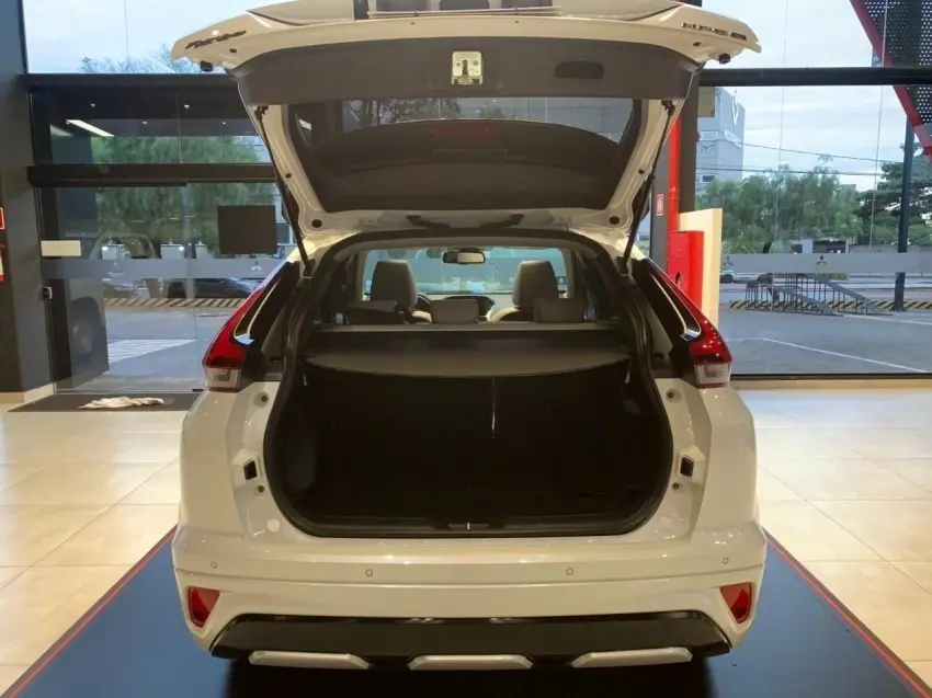 galeria ECLIPSE CROSS