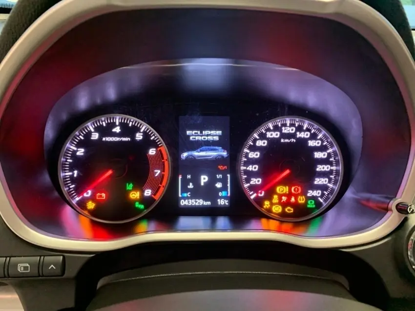 galeria ECLIPSE CROSS