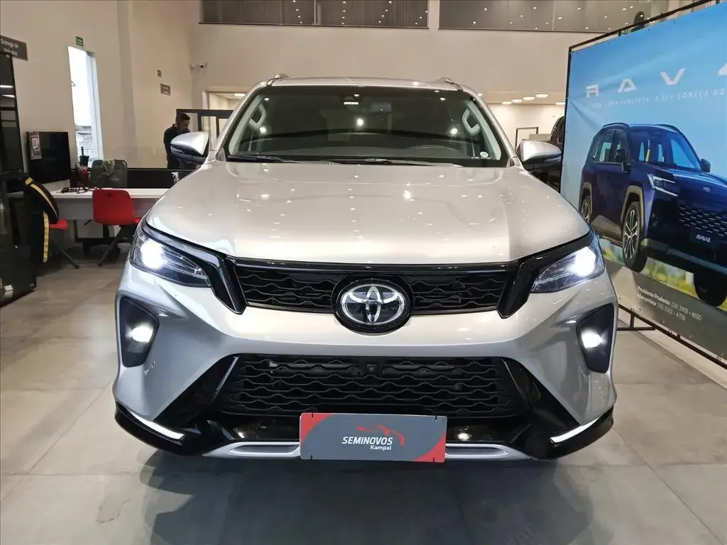 galeria HILUX SW4