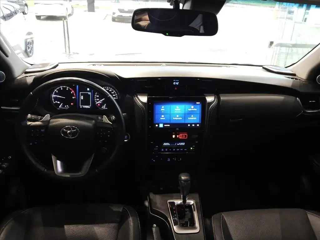 galeria HILUX SW4