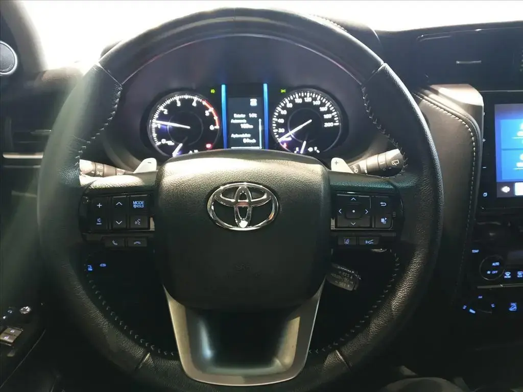 galeria HILUX SW4