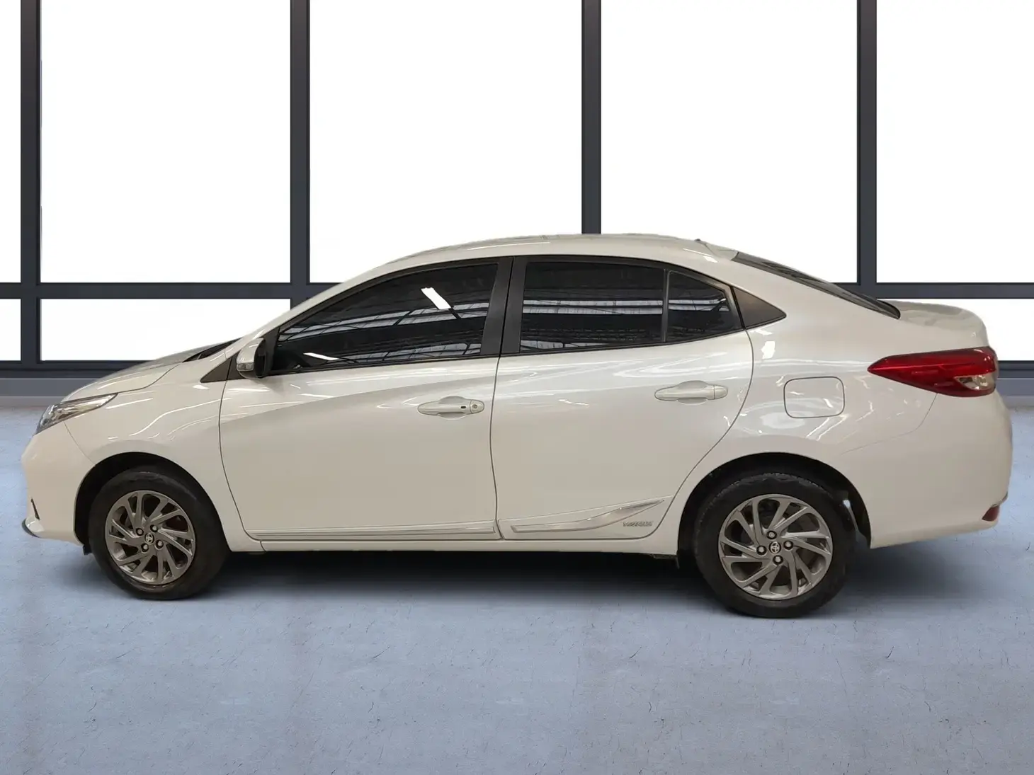 galeria Yaris Sedan