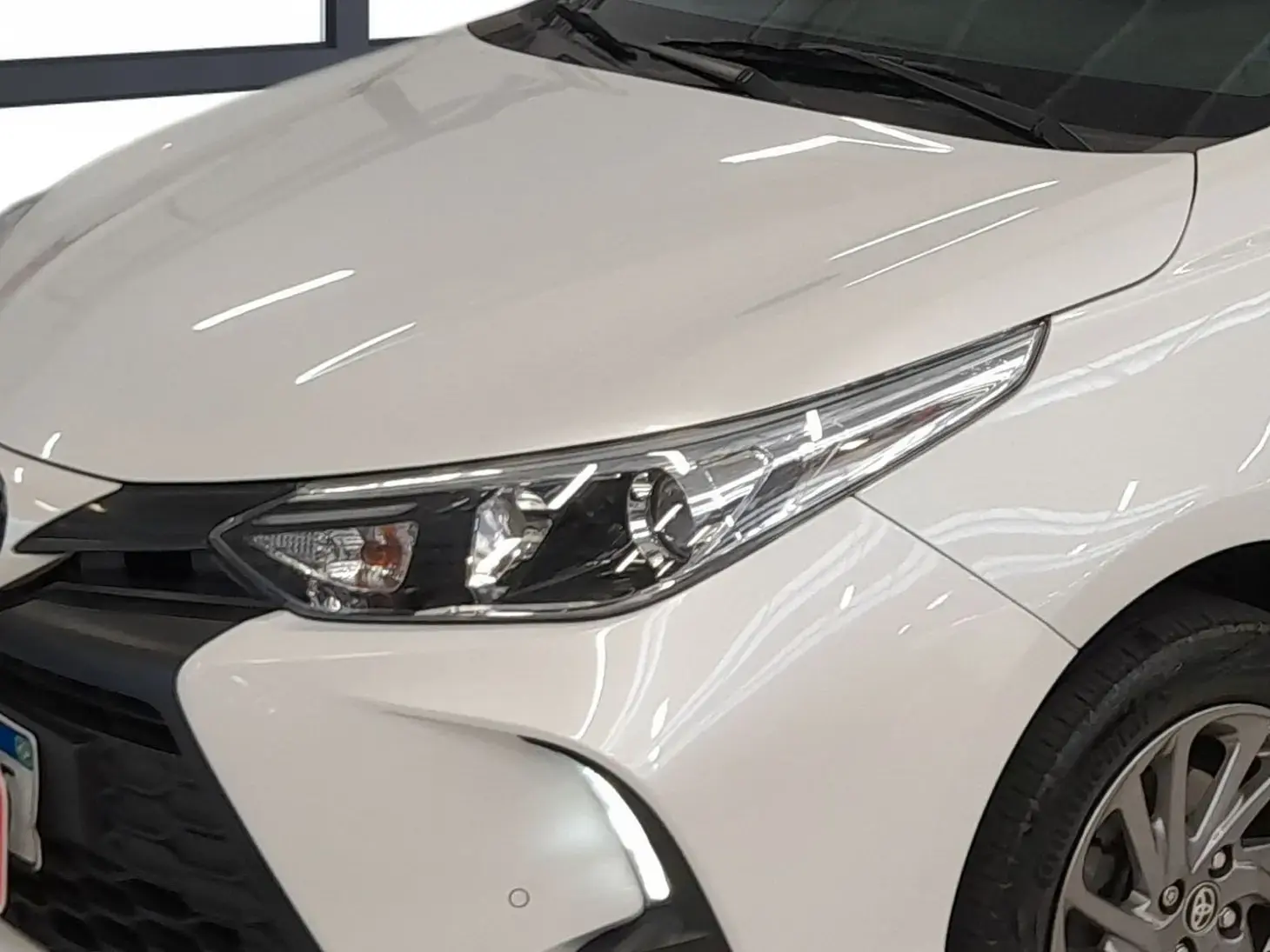 galeria Yaris Sedan