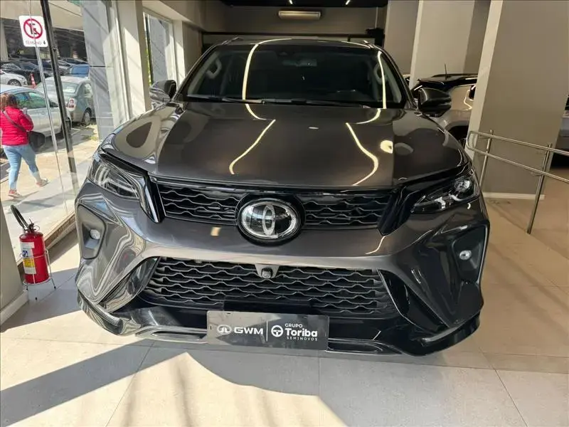 galeria HILUX SW4