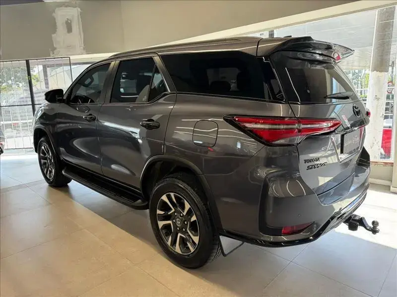galeria HILUX SW4