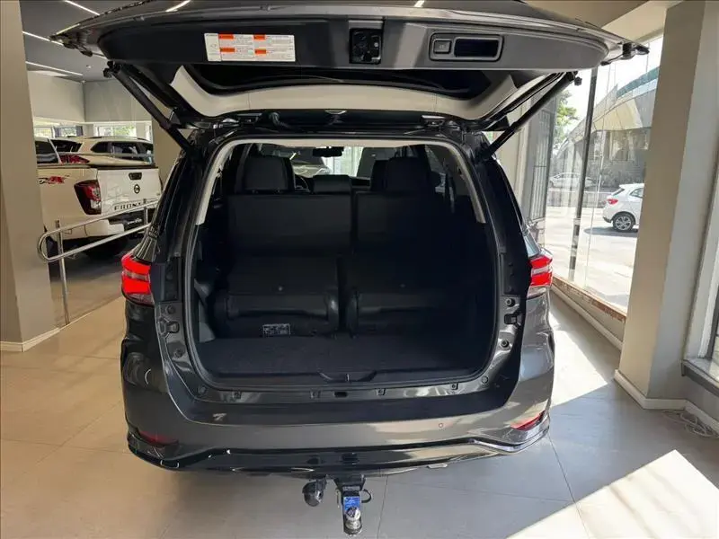 galeria HILUX SW4
