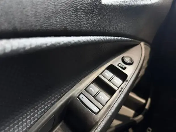 Chevrolet ONIX 1.0 TURBO FLEX LT MANUAL