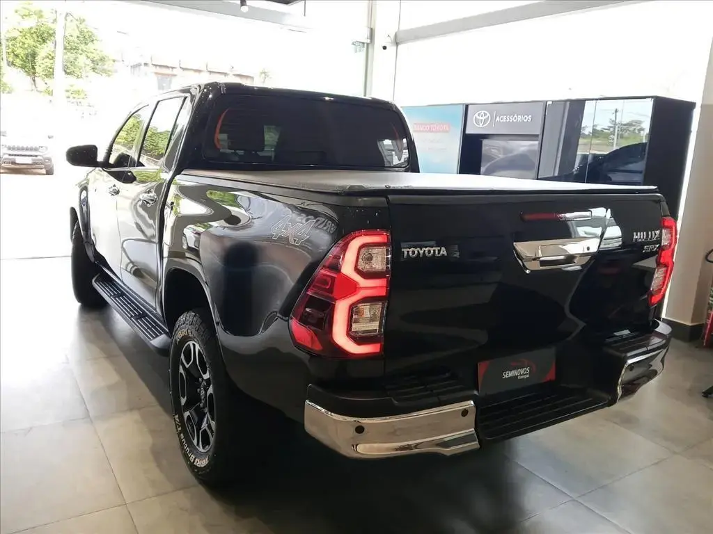 galeria HILUX