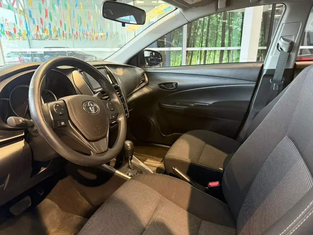 galeria YARIS