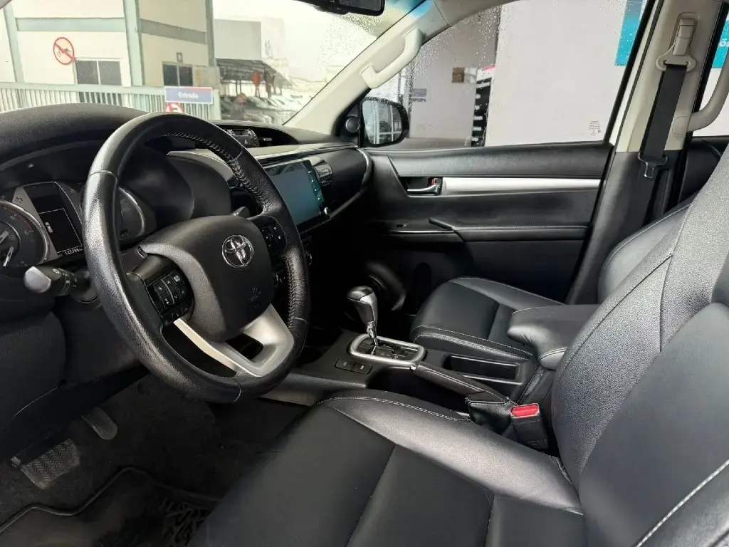 galeria HILUX