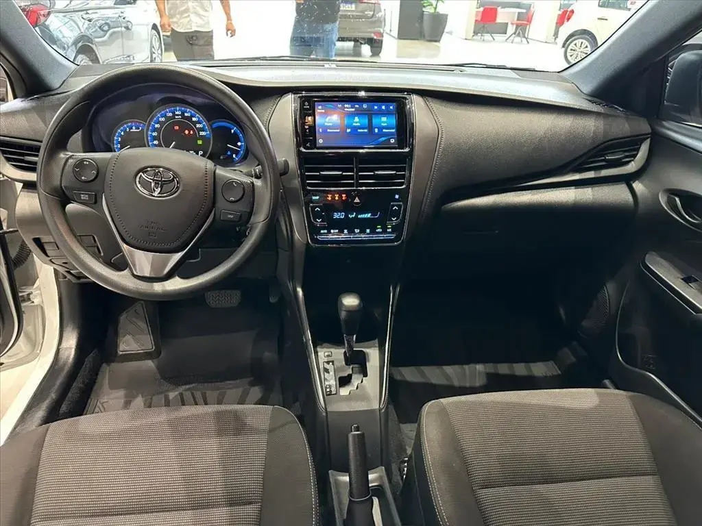 galeria YARIS