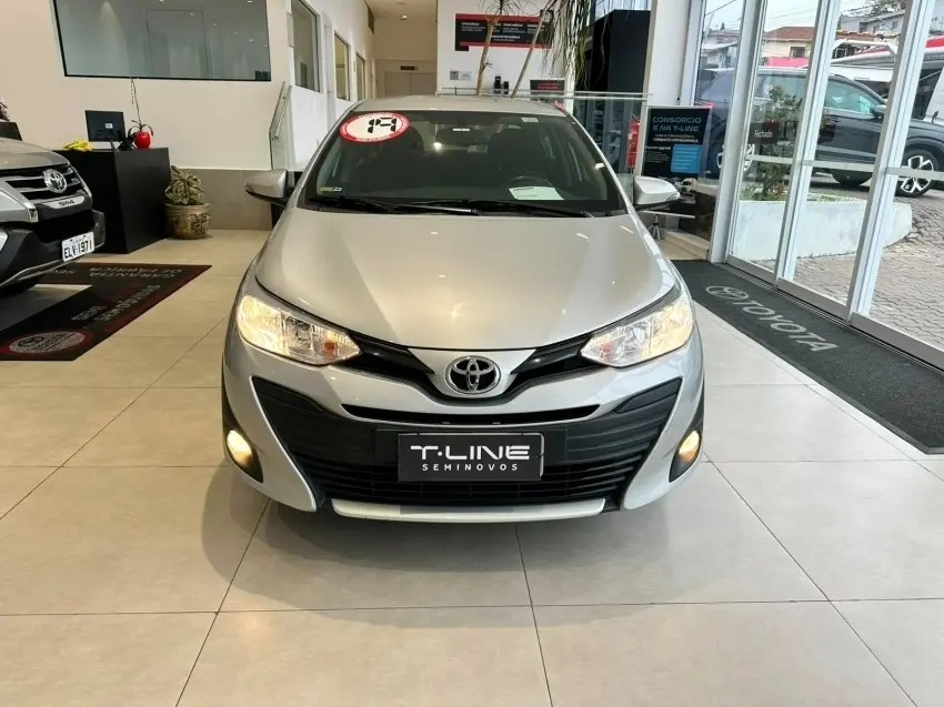 galeria YARIS
