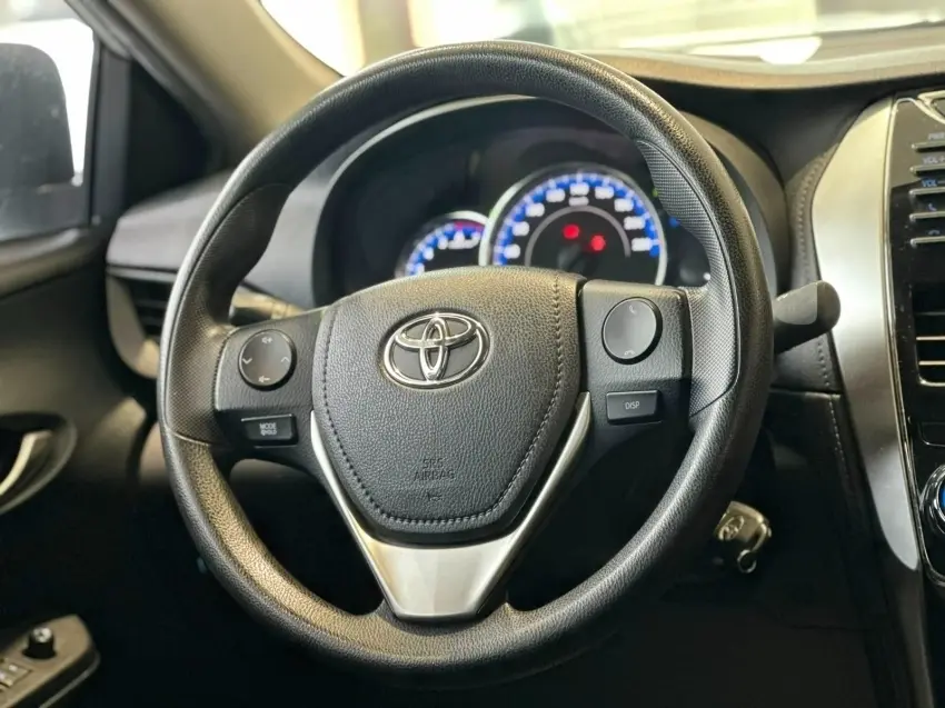galeria YARIS