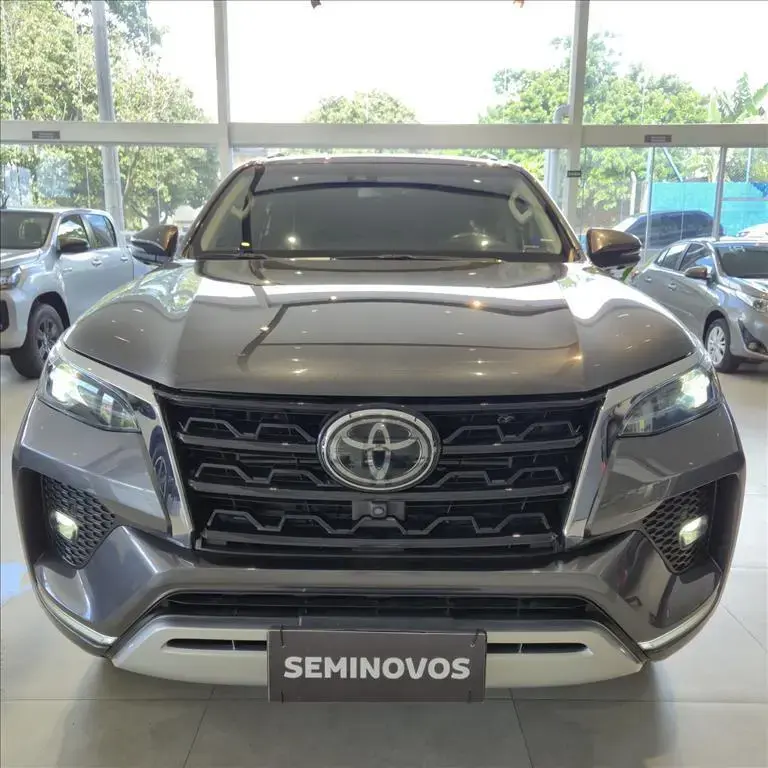 galeria HILUX SW4