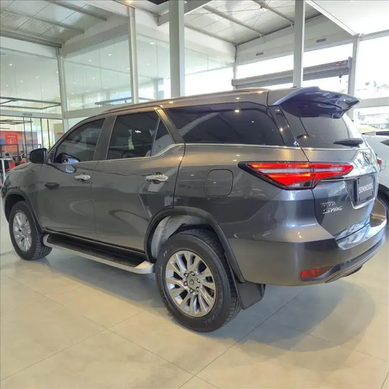 galeria HILUX SW4