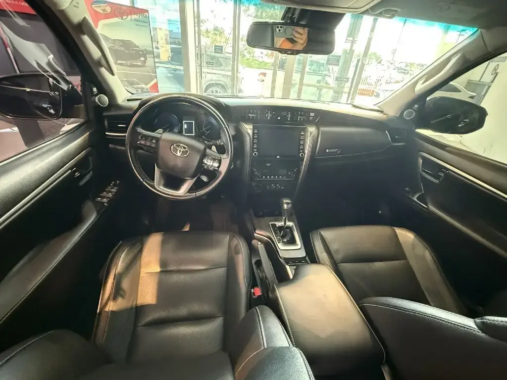 galeria HILUX SW4