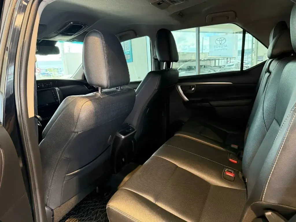galeria HILUX SW4