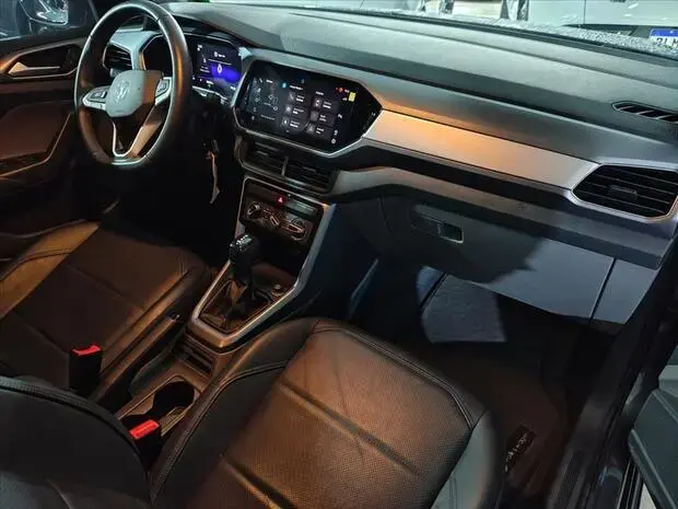 Volkswagen T-CROSS 1.0 200 TSI TOTAL FLEX AUTOMÁTICO