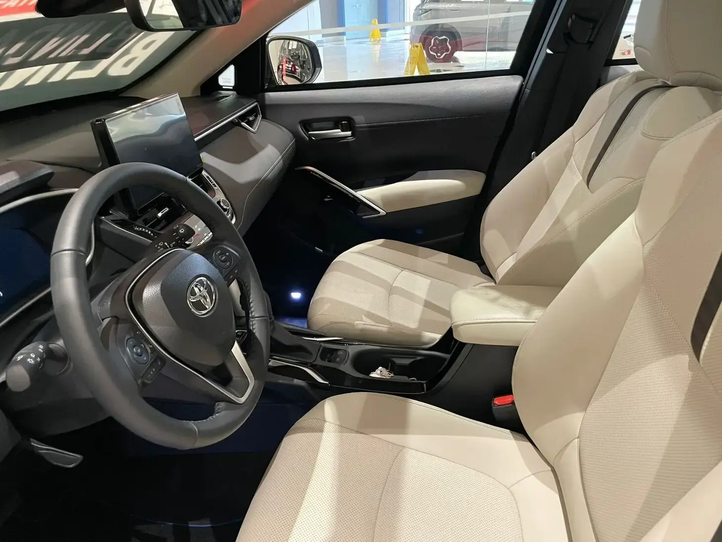galeria Corolla Cross